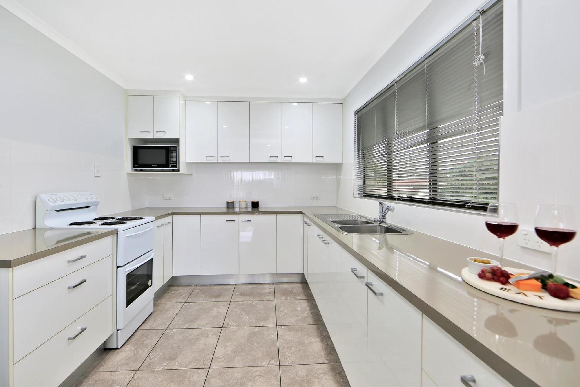 Nautilus Beachside Apartments Bargara Quarto foto